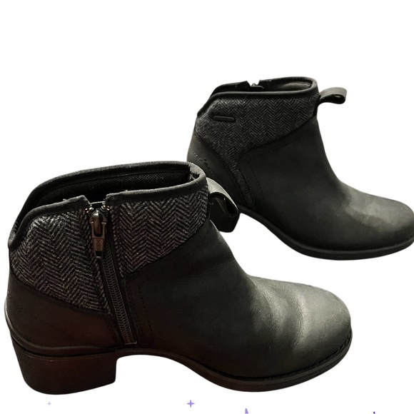 Merrell Women's Black Footwear - Picture 4 of 7